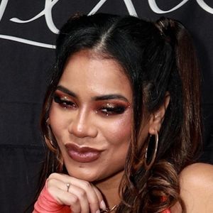 Lexa deixa carnaval da Unidos da Tijuca após 4 anos como rainha de bateria; funkeira teria dívida com a escola