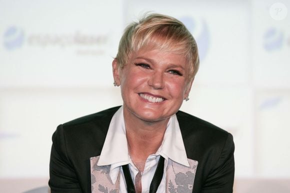 Há dez anos, Xuxa gargalhou diante da sugestão de fazer um show em estádio; agora, a apresentadora esgota ingressos e reúne 100 mil pessoas em dois shows de sua nova turnê em São Paulo
