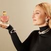 Perfume feminino La Vie Est Belle: essas 3 fragrâncias de O Boticário são bem parecidas com o importado e vão te deixar com 'cheiro de mulher rica' pagando menos