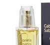 Com seu floral amadeirado almiscarado, Gabriela Sabatini Eau de Toilette segue sendo símbolo de confiança e autenticidade e prova que clássico bom não sai de moda