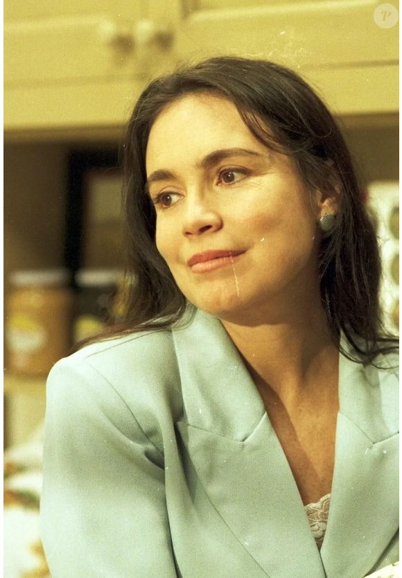 Regina Duarte é a atriz principal da novela 'História de Amor', nova reprise do 'Edição Especial'