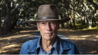 Frase do dia de Clint Eastwood, icônico ator de Hollywood, hoje aos 96 anos: 'Eu simplesmente me levanto todas as manhãs, saio e não deixo o velho entrar'