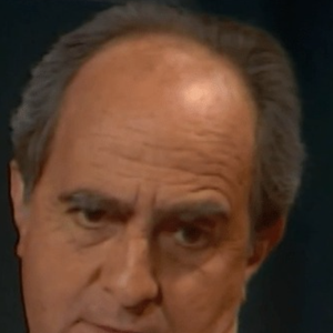 Nesta última semana de 'Tieta', o público acompanhou que o Coronel Artur (Ary Fontoura), fragilizado pela morte do filho, Arturzinho (Marcos Paulo), decidiu pediu a mão de Filó (Cristina Galvão) em casamento.