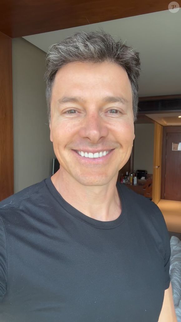 Rodrigo Faro na TV Globo? Segundo Fábia Oliveira, a emissora também não aprova o vazamento de informações de que o artista faz negociações com o canal