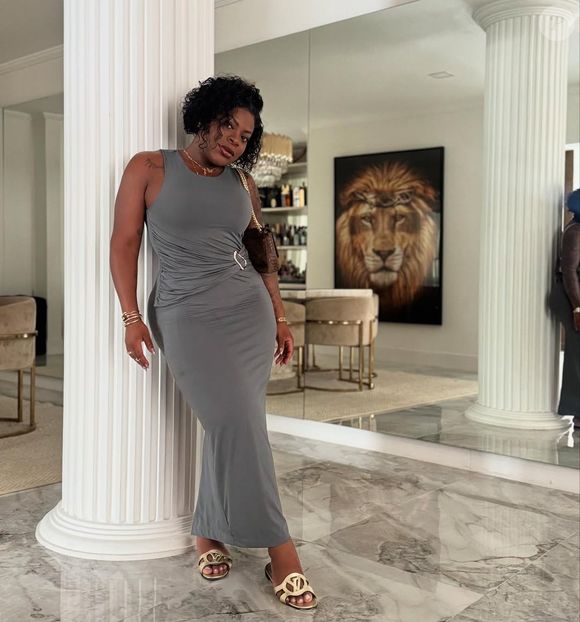 "Eu sou - e sempre serei - minha maior referência. Eu venci batalhas que você sequer suportaria assistir. E quanto à sua opinião sobre quem faz bariátrica… Fique tranquilo(a): nunca esteve em análise, muito menos em consideração", escreveu Jojo Todynho