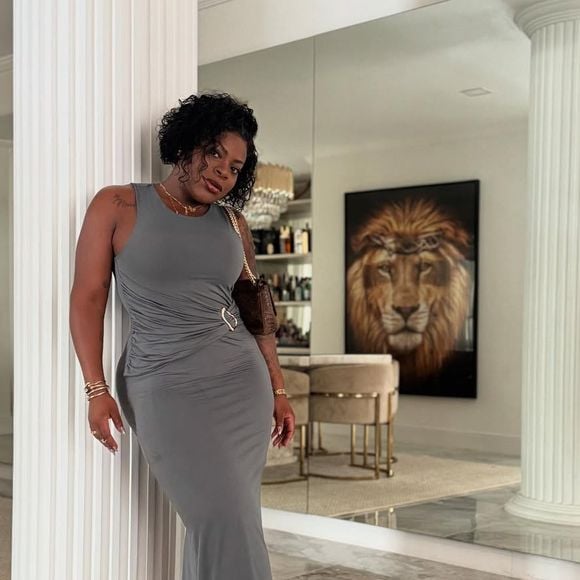 "Eu sou - e sempre serei - minha maior referência. Eu venci batalhas que você sequer suportaria assistir. E quanto à sua opinião sobre quem faz bariátrica… Fique tranquilo(a): nunca esteve em análise, muito menos em consideração", escreveu Jojo Todynho