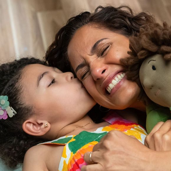 Camila Pitanga contou sobre reencontro de Ellen e Sofia para Ana Maria Braga