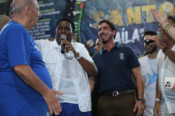 Neguinho da Beija-Flor está se aposentando do carnaval após 50 anos