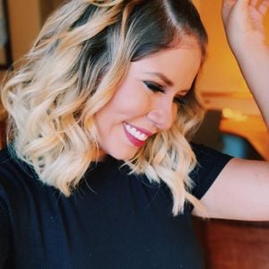 Marília Mendonça: última foto foi tirada dentro do avião, no fatídico dia 05 de novembro de 2021, data do acidente que matou a Rainha da Sofrência e mais quatro pessoas