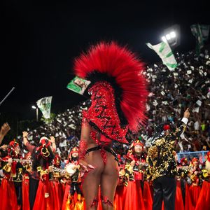 Corpo de Iza no desfile da Imperatriz Leopoldinense foi enaltecido na web