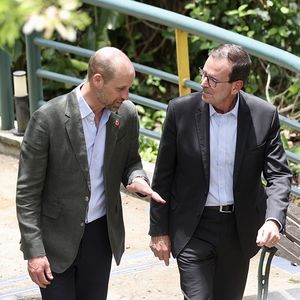 Príncipe William foi flagrado por um paparazzo enquanto caminhava pelo Parque Bondinho Pão de Açúcar, na Zona Sul do Rio de Janeiro