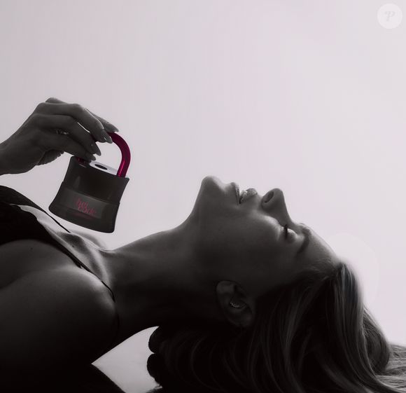 Carolina Dieckmmann é a estrela de lançamento do Her Code Clímax, de O Boticário