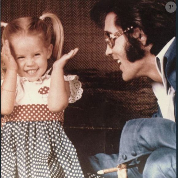 Elvis Presley com a única filha, Lisa Marie Presley