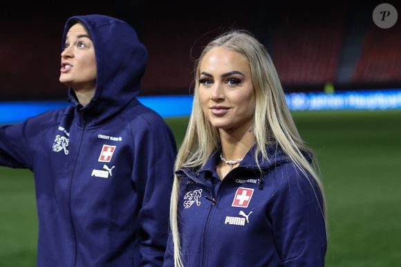 Alisha Lehmann se tornou a jogadora de futebol feminino mais seguida do mundo