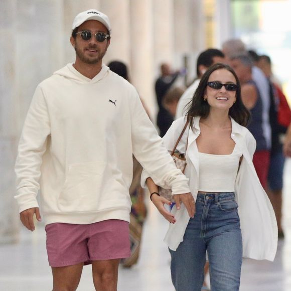 Larissa Manoela, hoje casada com André Luiz Frambach, afirmou que não tinha acesso a todo dinheiro que recebia por seus trabalhos