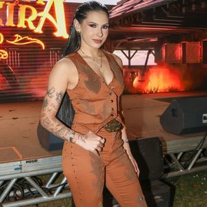 Hoje mais forte, Ana Castela impressionou ao mostrar sua transformação na web