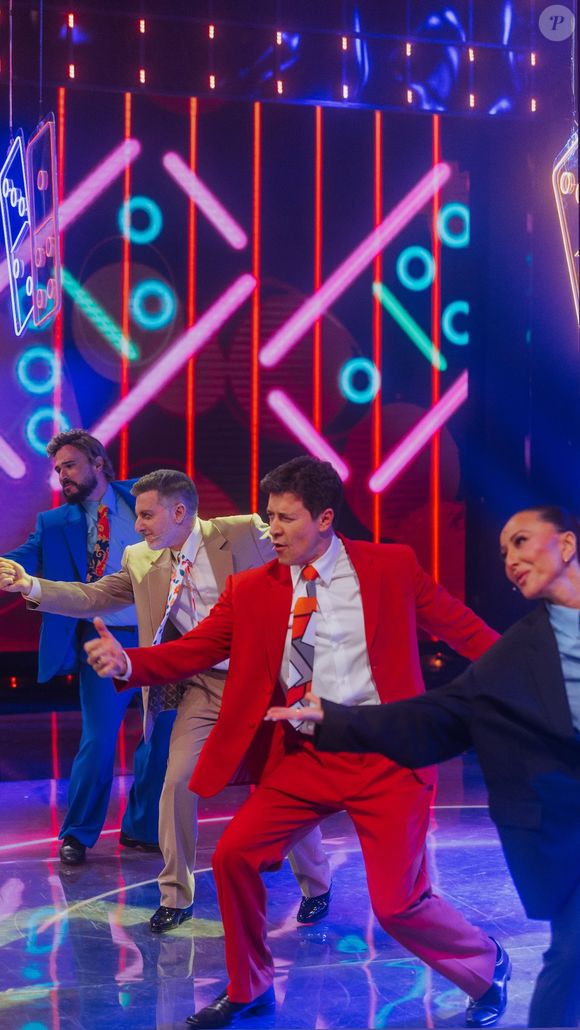 A performance de Rodrigo Faro, Luciano Huck, Sabrina Sato e Ed Gama agitou a web