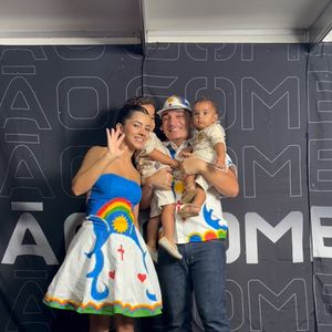 Ao lado da esposa, Ary Mirelle, João Gomes encontra um dos principais refúgios da intensa rotina de artista e pai de 2 filhos