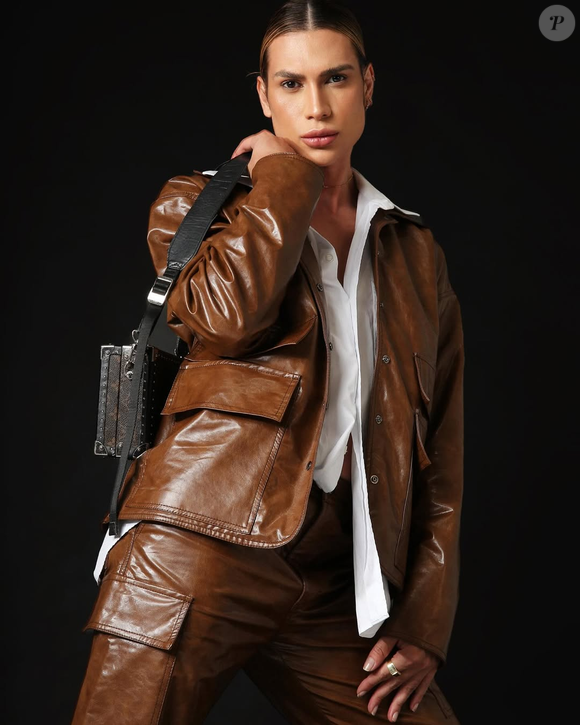 Ele ainda afirmou que ao buscar auxílio, foi ignorado pelo profissional. “Ele fala: ‘não, isso não é o fio’, enchia minha cabeça de coisa e até doença de pele ele falou que eu estava”, disse. Garbi foi procurado para comentar, mas ainda não se manifestou.