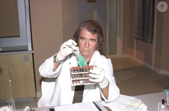 Juca de Oliveira viveu o dr. Albieri, responsável pela clonagem de Diogo (Murilo Benício) na novela 'O Clone'