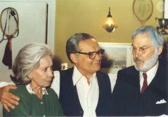 Othon Bastos já fez mais de 80 trabalhos só na TV - na foto, em 1997 na novela 'Os Ossos do Barão', no SBT, com Cleyde Yáconis e Leonardo Villar