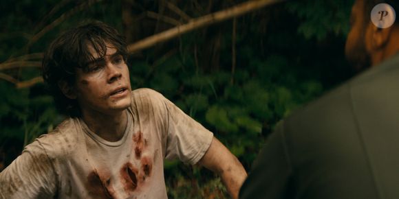 Em 'Desobedientes', Gage Munroe interpreta Riley, um jovem popular entre os alunos, mas que sonha em escapar da rigorosa escola