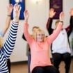Jacob Siwicki, especialista em fitness: ‘Sentar-se e levantar-se com controle é o exercício de força mais importante para qualquer pessoa com mais de 60 anos’