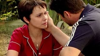 Com quem Tufão fica no final de 'Avenida Brasil'? Final feliz do ex-jogador em novela original da Globo não resiste à continuação em 2027