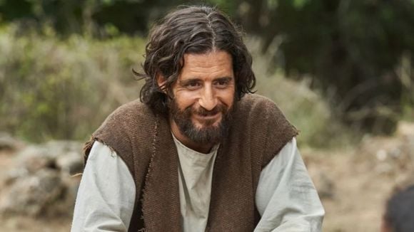 'Meu pai deixou o Egito na década de 60 por causa da perseguição religiosa': muito antes de 'The Chosen', Jonathan Roumie, Jesus na série do Prime Video, teve um testemunho de fé do pai; ator diz que Deus 'o chamou' para 'viver a liberdade'