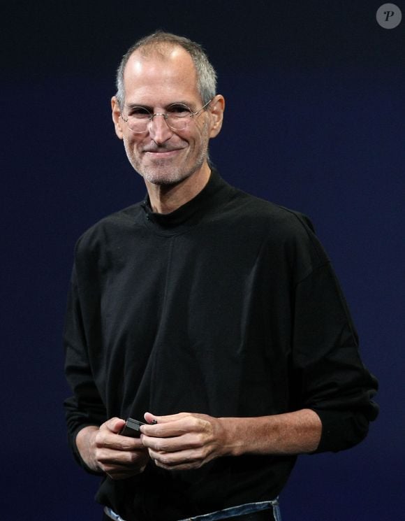 Inventor, empresário e uma das personalidades mais importantes da história da tecnologia, Steve Jobs sempre foi um homem muito associado à razão e à genialidade