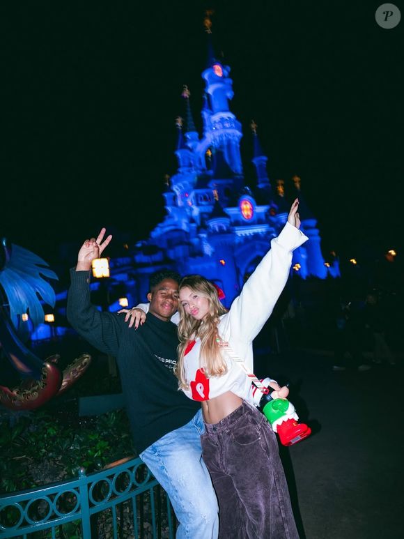 Endrick e Gabriely Miranda estão juntos desde 2023: mãe do jogador já se mostrou contrária ao casamento precoce do filho famoso