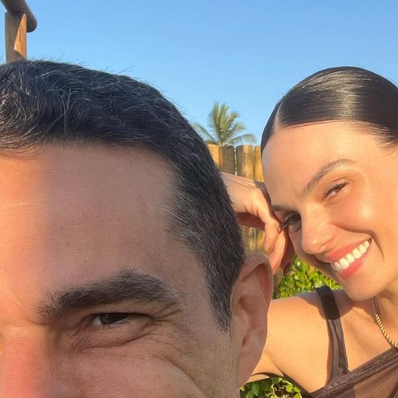 Casamento de Isis Valverde e Marcus Buaiz: o presente mais barato é um mini-processador de alimentos; o mais caro, é um passeio de helicóptero na Sardenha