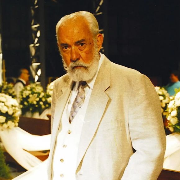 Pai de Fernanda Torres, Fernando Torres morreu em 2008, aos 80 anos