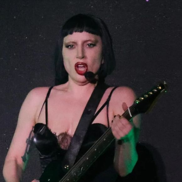 Lady Gaga consome iogurte na sua dieta