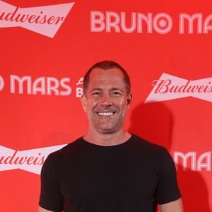 Em 2023, Malvino Salvador destacou publicamente os benefícios da técnica para manter a pele firme sem perder a naturalidade. O ator ressaltou que prefere a bioestimulação a métodos que paralisam a musculatura, por considerar mais condizente com um envelhecimento saudável.