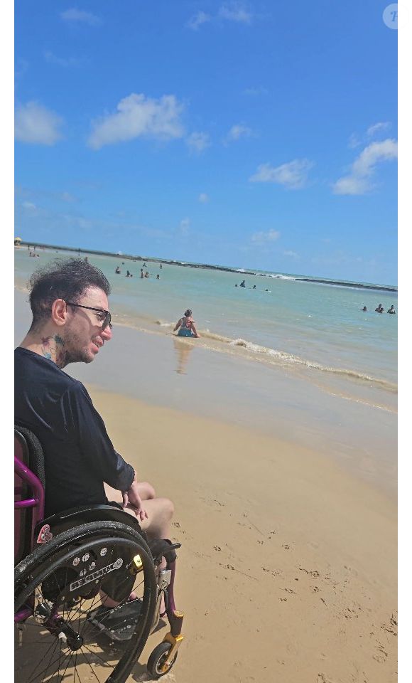 Ator pornô cadeirante declara após aumento peniano: ‘Muita gente ainda acha que uma pessoa PCD, cadeirante, não tem uma vida sexual ativa e quis mostrar justamente o contrário’