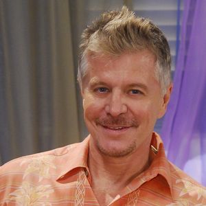 Má postura, envelhecimento natural e sedentarismo: médico especialista alerta para fatores que podem levar à hérnia de disco - Miguel Falabella teve forte crise de dores provocadas pela doença