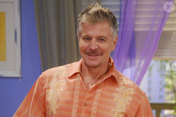 Má postura, envelhecimento natural e sedentarismo: médico especialista alerta para fatores que podem levar à hérnia de disco - Miguel Falabella teve forte crise de dores provocadas pela doença