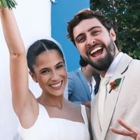 Vestido de noiva minimalista com decote profundo e laço gigantesco nas costas: esposa de Eike Duarte, Natália Vivacqua aposta em moda elegante para casamento com o ator; veja fotos!