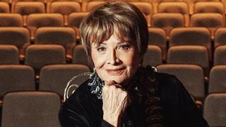 'Plástica a gente faz até um certo tempo, até os 50 anos. A plástica não rejuvenesce mais depois de uma idade': a preciosa lição de Glória Menezes sobre vaidade; atriz não queria 'esconder os efeitos do tempo'