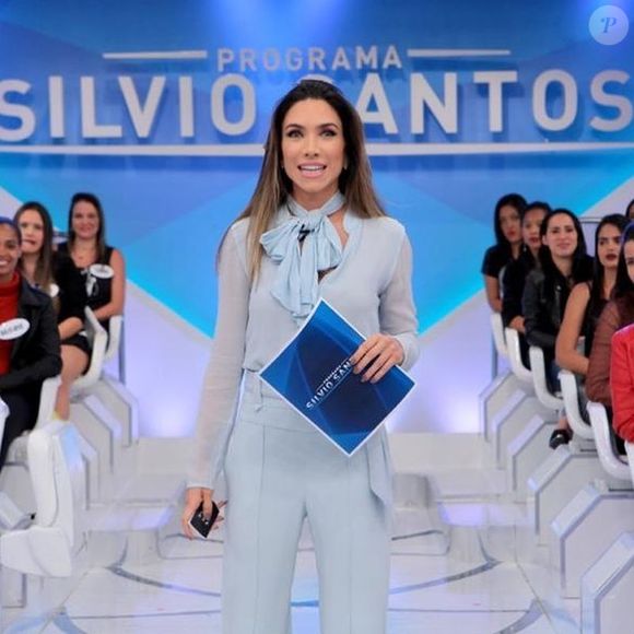 Patrícia Abravanel comanda o Programa Silvio Santos desde que o apresentador se afastou da TV por motivos de saúde