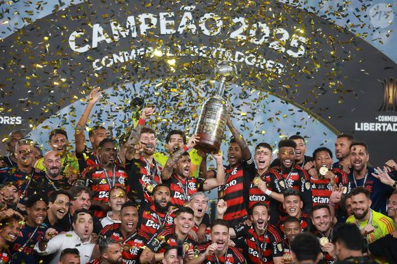 Disputa acabou com a vitória do Flamengo por 1x0 com uma legião de fãs em êxtase e outra revoltada