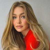 Beatriz Matallana, cabeleireira: 'Se você tem cabelo fino, recomendo finalizar a secagem com a função de ar frio do secador; isso aumenta o brilho e reduz o frizz'