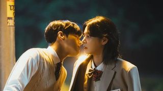 Viciei em 'Typhoon Family' e quero mais doramas parecidos: essa lista tem as melhores séries coreanas ambientadas nos anos 90