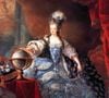 A tendência coquette continua em alta e ganha uma interpretação luxuosa com a nova criação da Larroudé. Feita à mão no Brasil, a sandália reúne acabamento em couro, palmilha tecnológica e um design inspirado no romantismo de Maria Antonieta