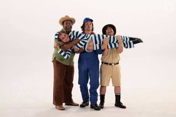 Da esquerda para direita: Ailton Graça (Mussum), Felipe Rocha (Dedé Santana), Gustavo Nader ( Zacarias) e no colo Gero Camilo (Didi) são os 'Os Trapalhões' no filme 'Mussum - O Filmis'