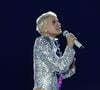Xuxa encarou com bom humor apelidos como 'o último voo da virilha', demonstrando que seu foco continua sendo entregar um espetáculo para um público que a acompanha há mais de quatro décadas.