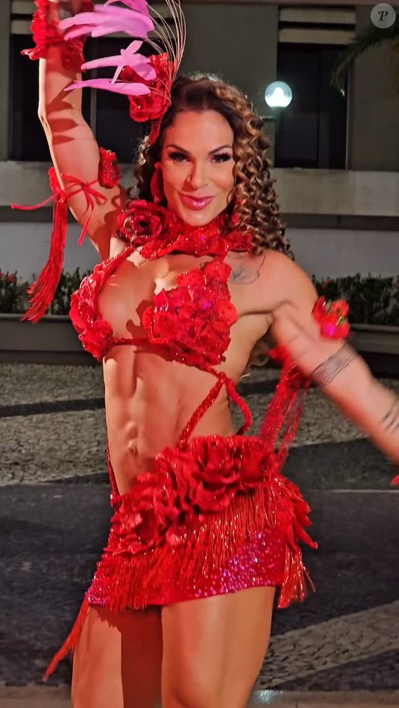 Beatriz Salgueiro é outra musa da escola de samba para o Carnaval 2026