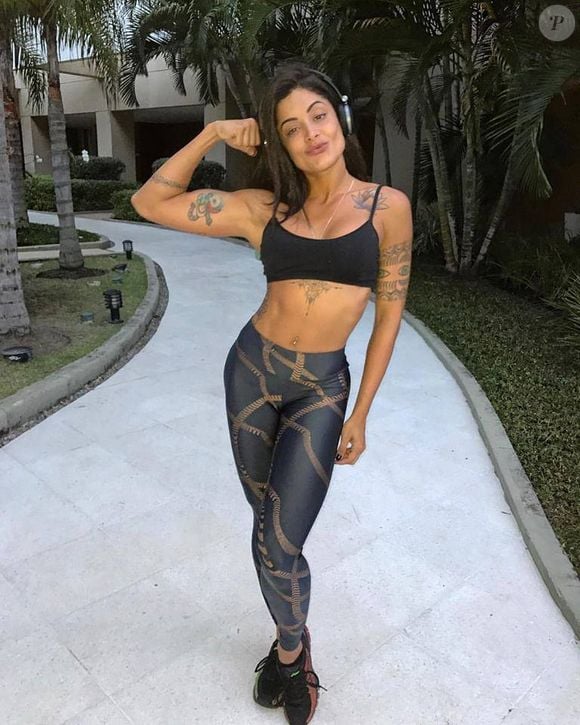 Aline Campos sempre teve uma rotina fitness que a ajudou a manter seu corpo em dia