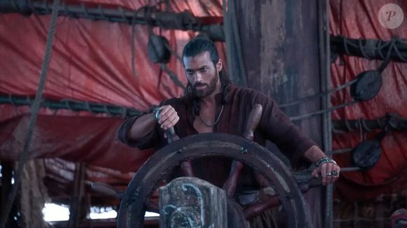 Antes do sucesso da Netflix, 'Sandokan' já havia ganhado uma série italiana em 1976, estrelada por Kabir Bedi